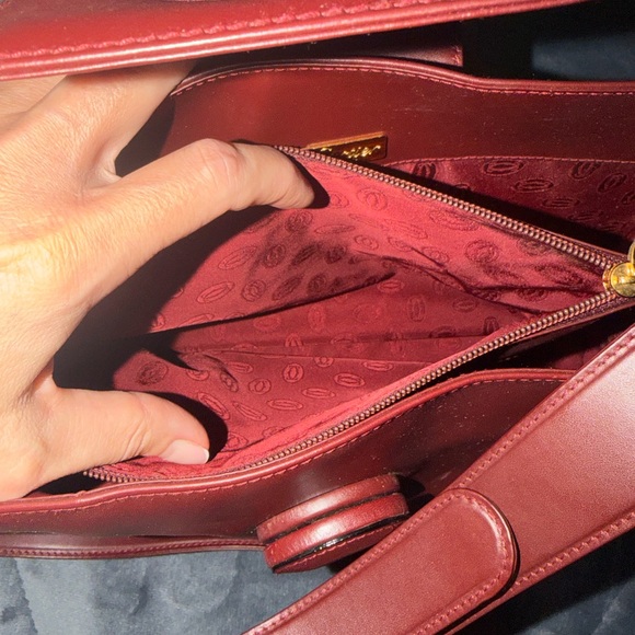 Authentic Cartier Vintage Bordeaux Leather Shoulder Bag - Picture 6 of 10